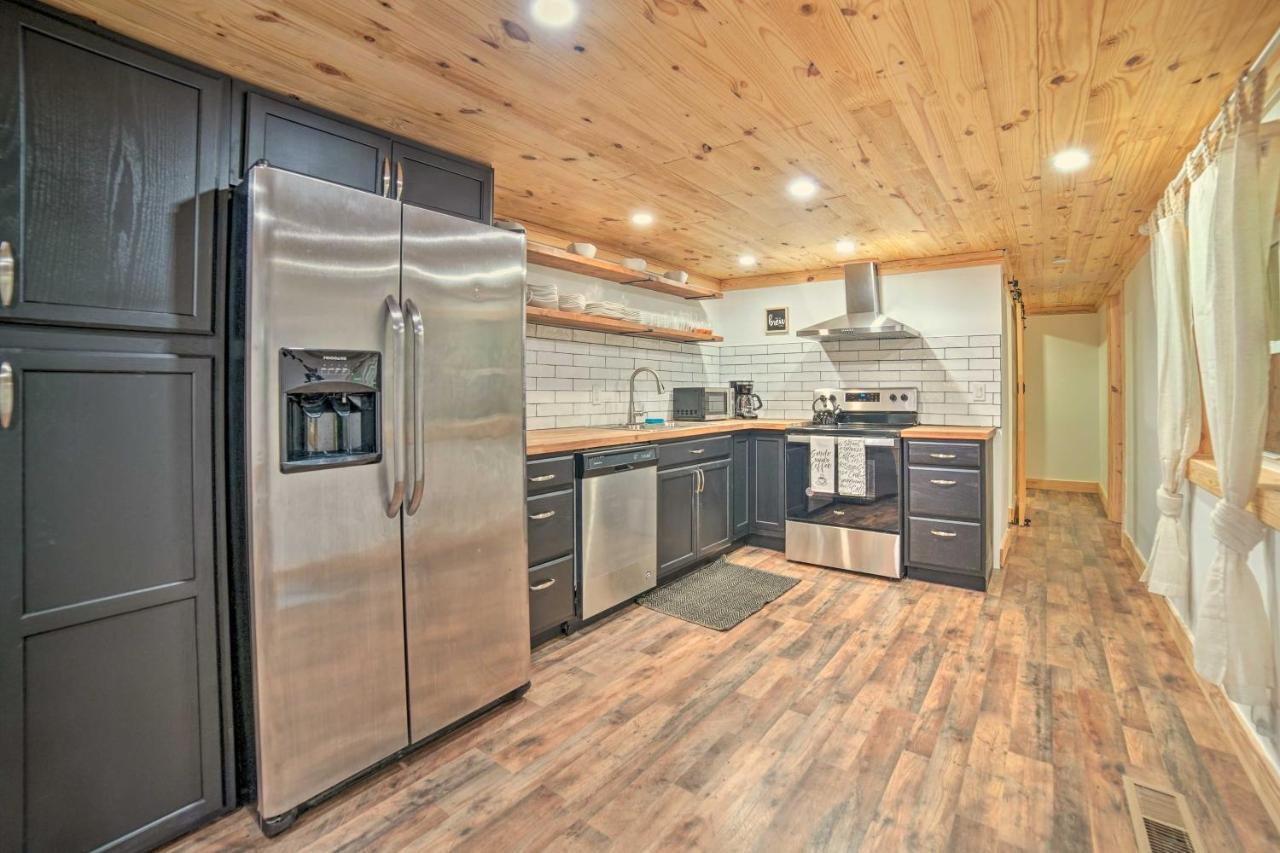 Creekside Ranch With Porch About 2 Mi To Pkwy Villa Pigeon Forge Eksteriør billede